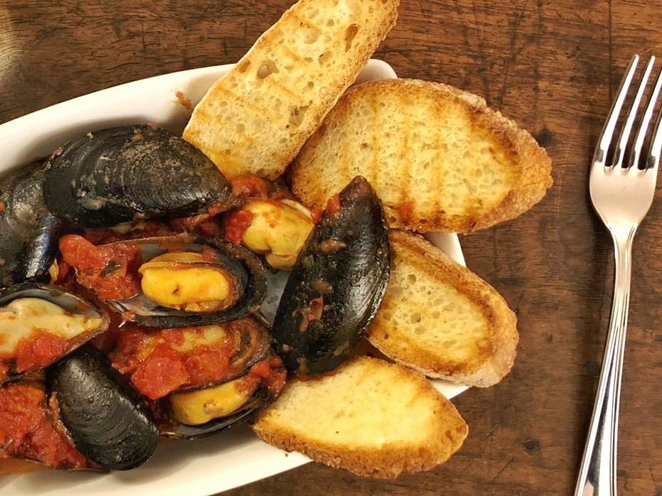 Impepata di cozze al pomodoro - Ittica Brianza