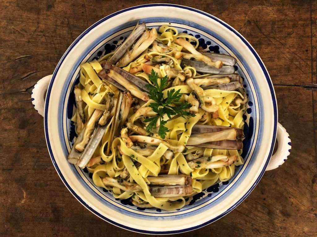 Tagliatelle con cannolicchi