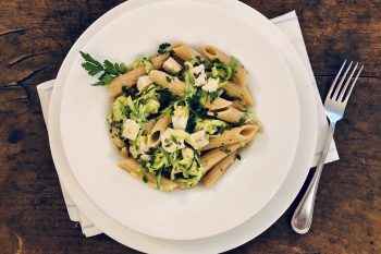 Pasta integrale con pesce spada e zucchine